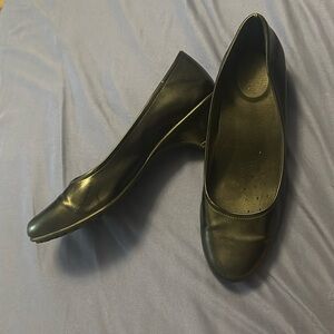 Black Size 12 Womens Dress Shoes Non-Slip Safety Tread Small Heel